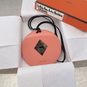 New in box H buffalo horn necklace